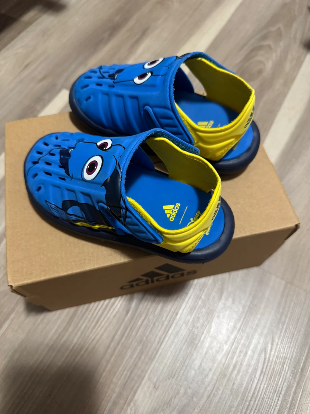 Adidas x Disney Pixar Dori Water Sandals - Size 9K - photo 2