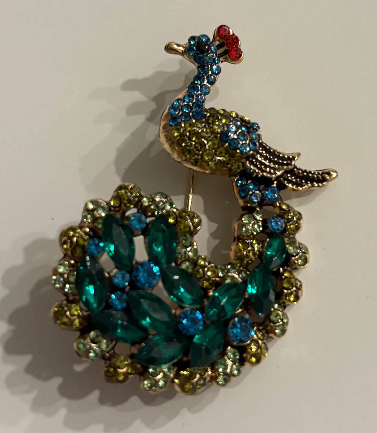 Gorgeous Peacock Brooch with Green and Blue Rhinestones - photo 3