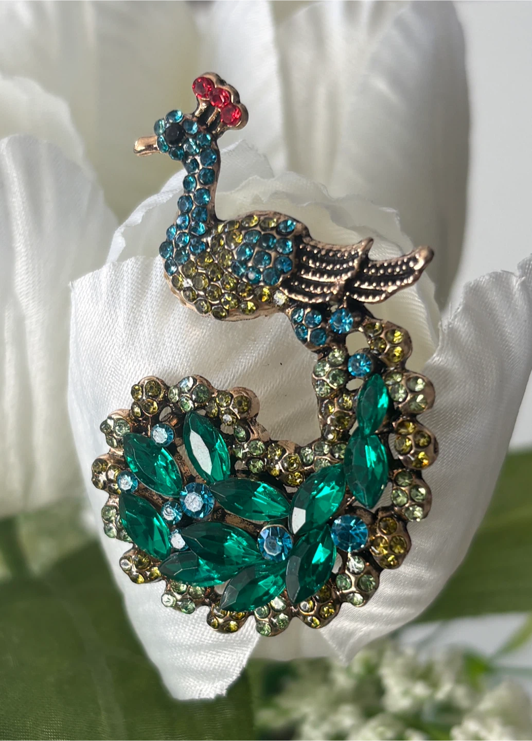 Gorgeous Peacock Brooch with Green and Blue Rhinestones