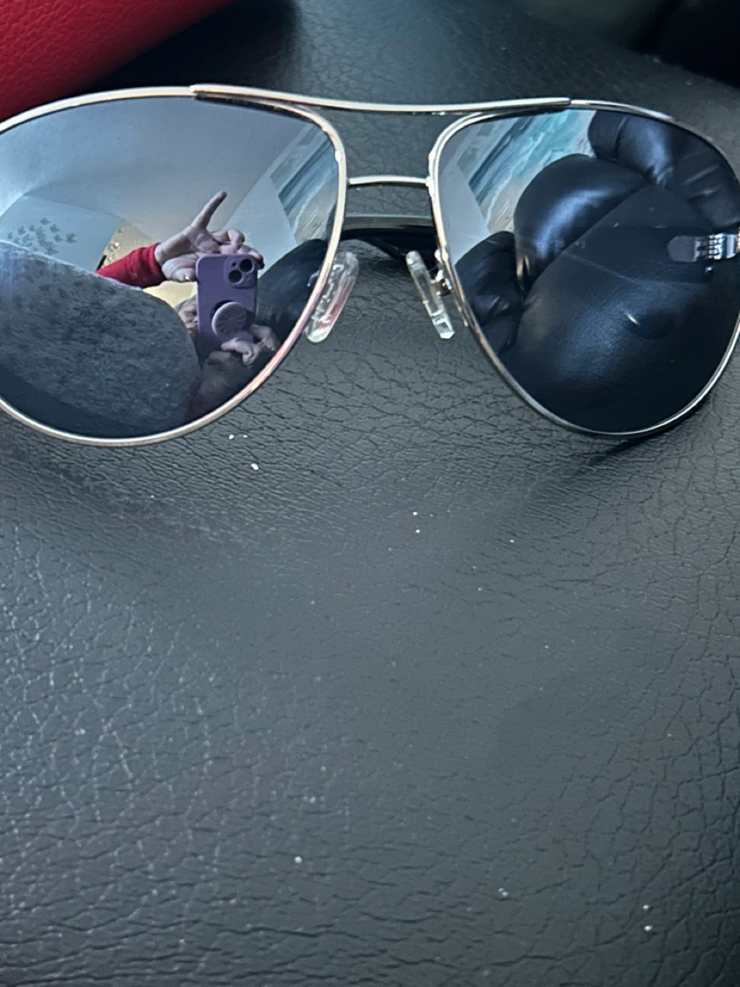 GUESS Aviator Sunglasses with Red Case - photo 3