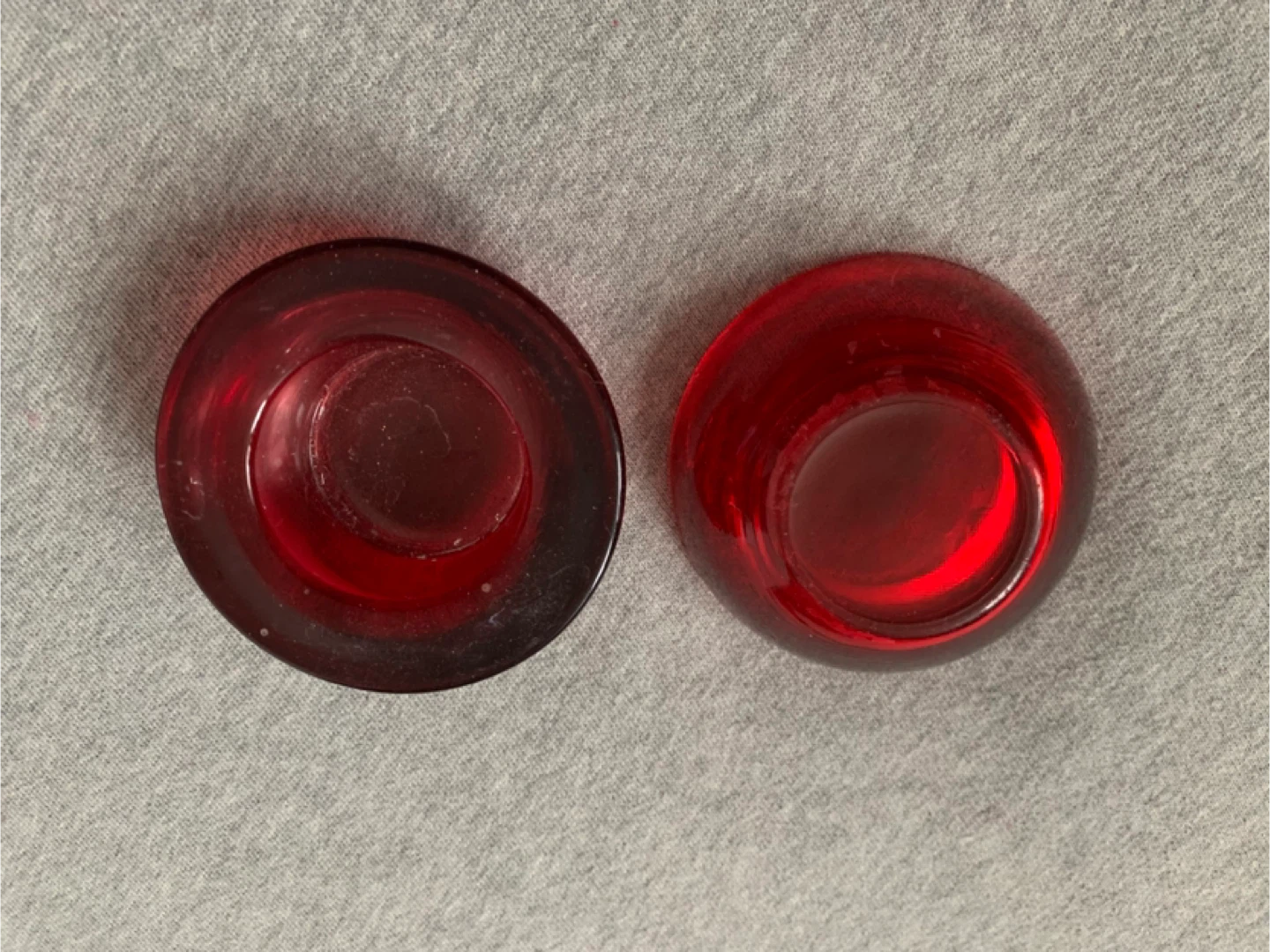 Set of 2 Red Glass Tealight Holders
