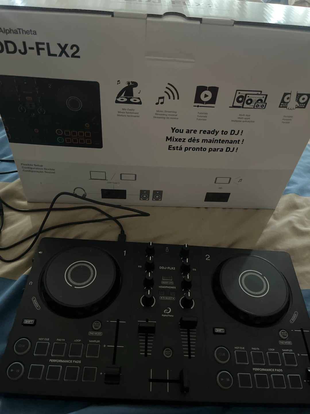 AlphaTheta DDJ-FLX2 DJ Controller - photo 4