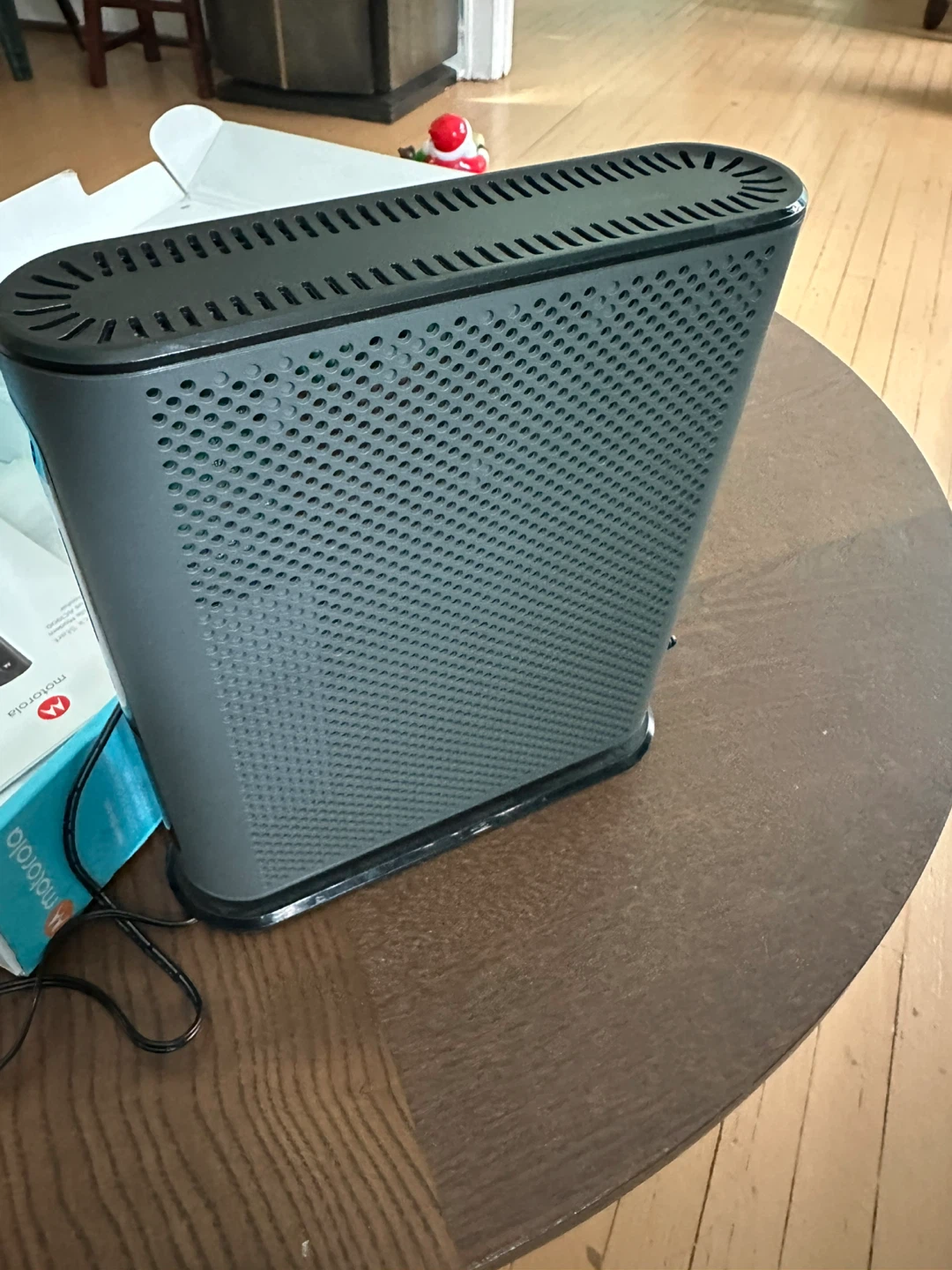 Motorola MG7550 Cable Modem + AC1900 WiFi Router - Black