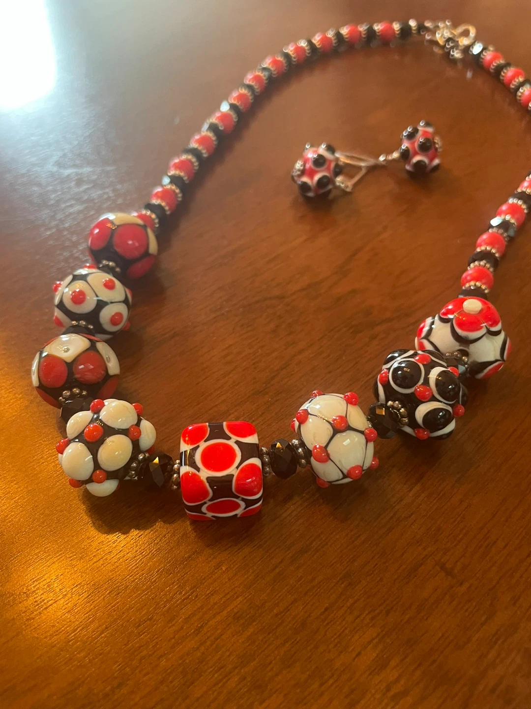 Handmade Glass Bead Necklace and Earrings Set - photo 2