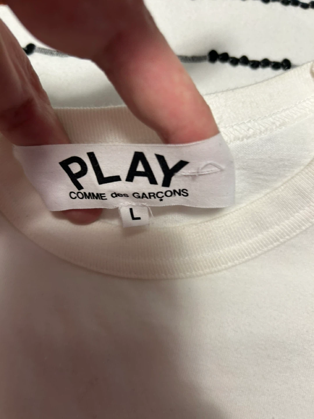 Garçons PLAY White T-Shirt with Red Heart Logo - Size L - photo 4