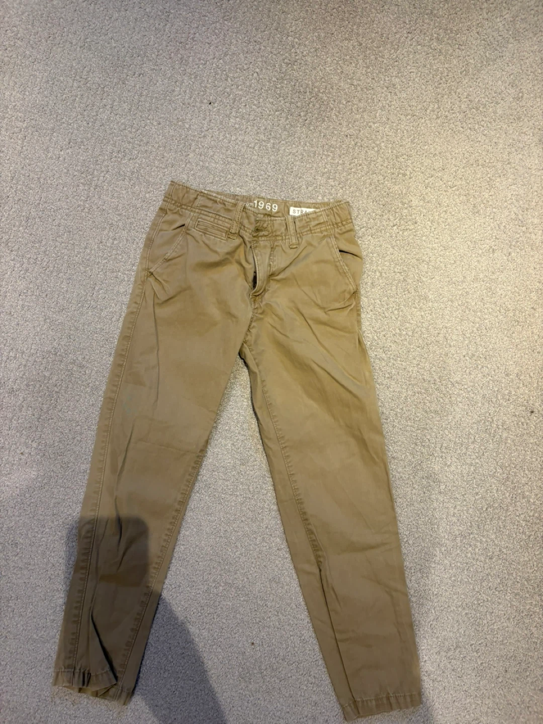 Gap 1969 Khaki Straight Fit Pants