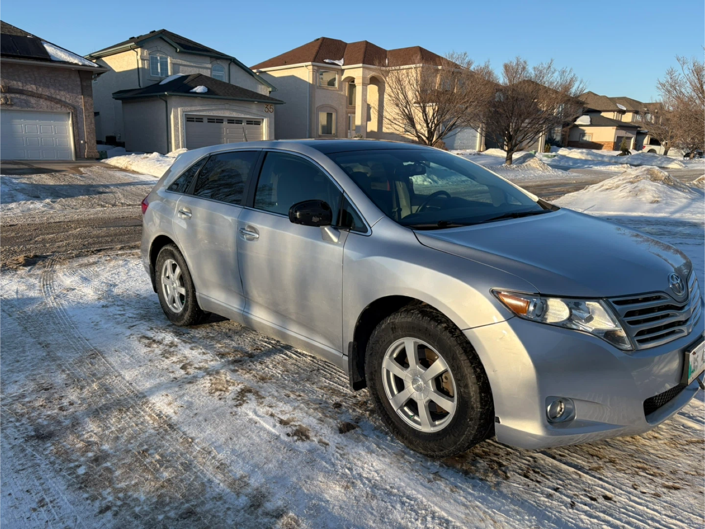 Toyota Venza 2011 Silver - photo 2