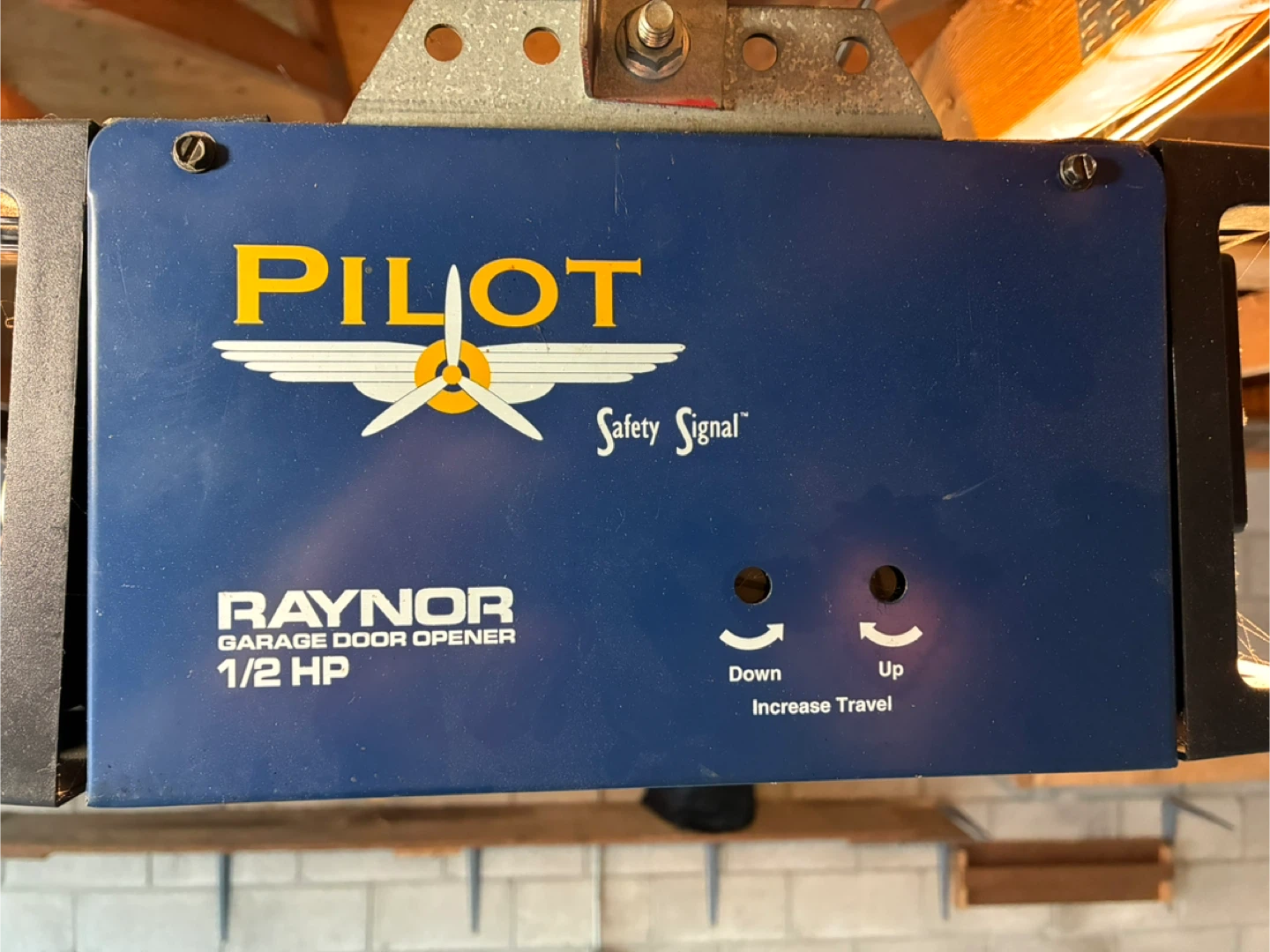 Raynor Pilot Garage Door Opener 1/2 HP - photo 4