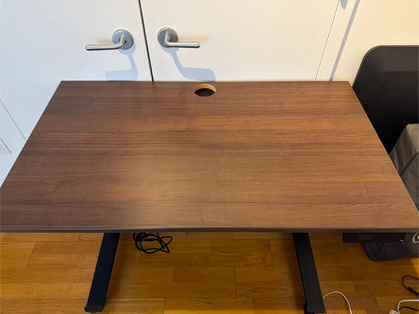 Adjustable standing desk - photo 2
