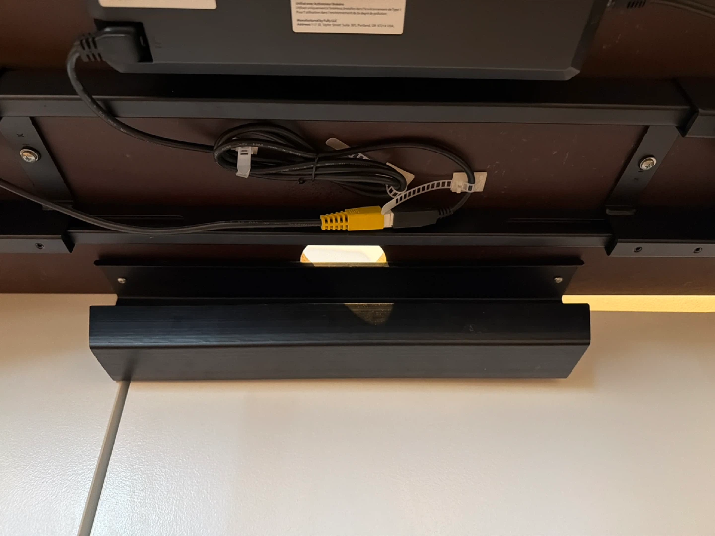 Adjustable standing desk - photo 4