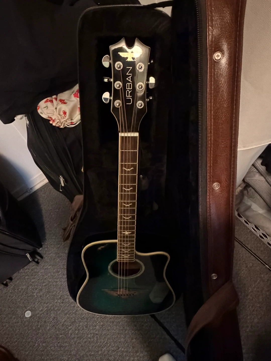 Urban Acoustic Electric Guitar with Case - photo 5