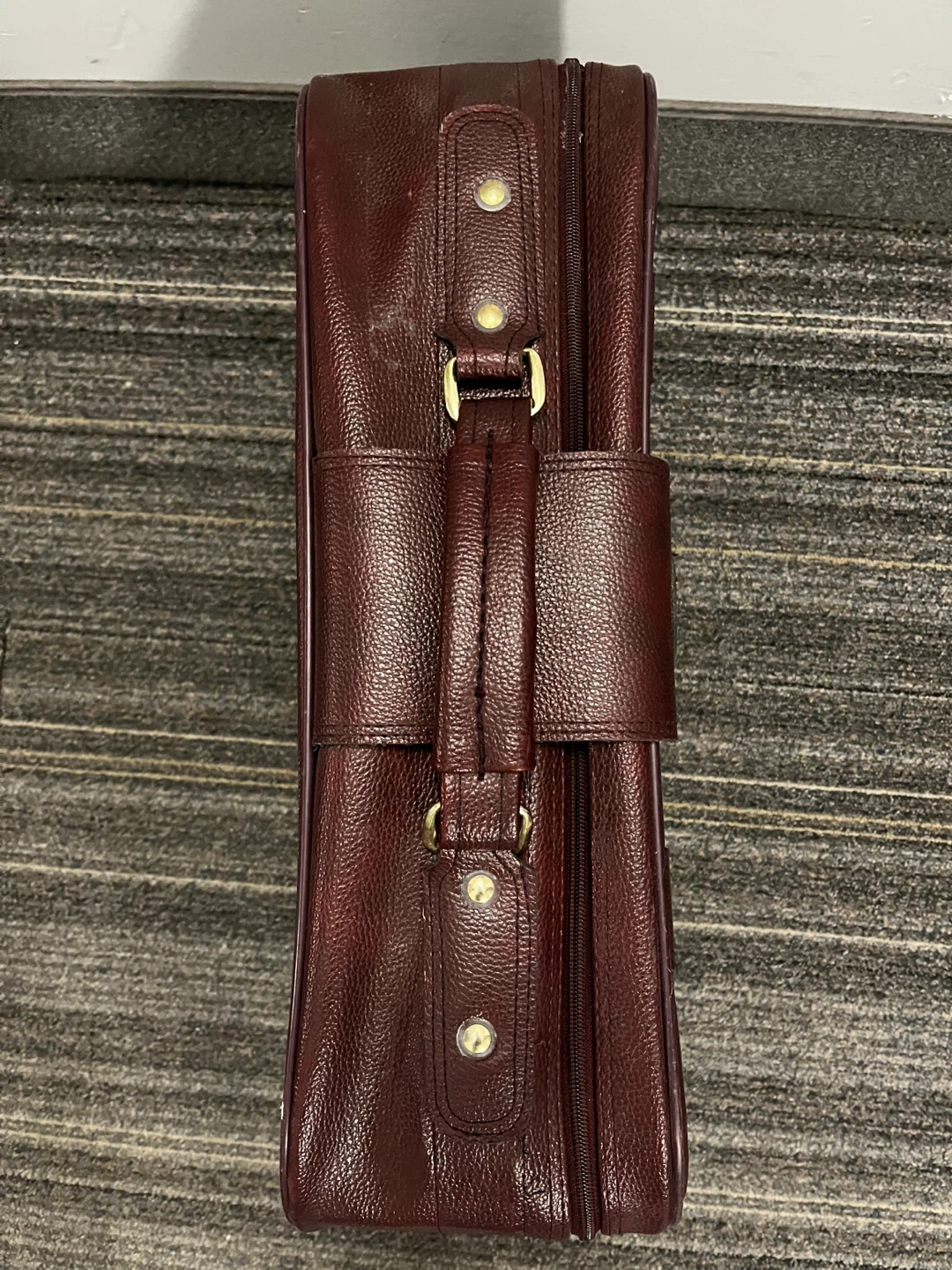Holiday Luggage - Vintage Brown Travel Suitcase - photo 2