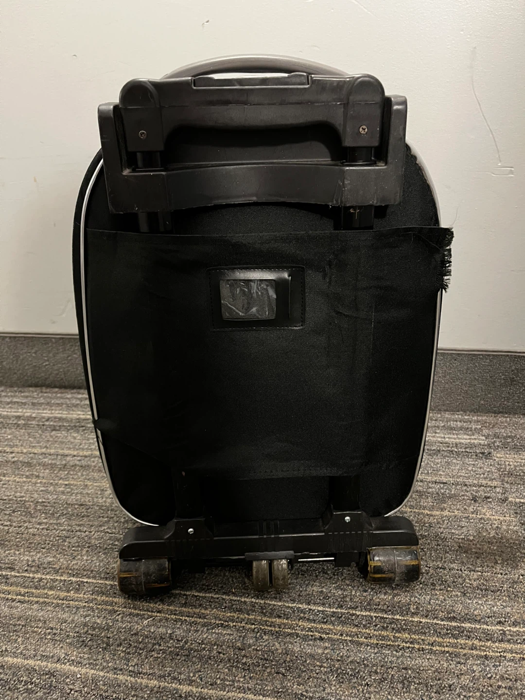 Airborn Black and Grey Rolling Suitcase (small) - photo 3