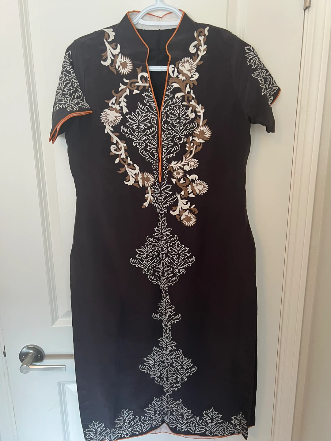 Embroidered gray Dress - photo 3