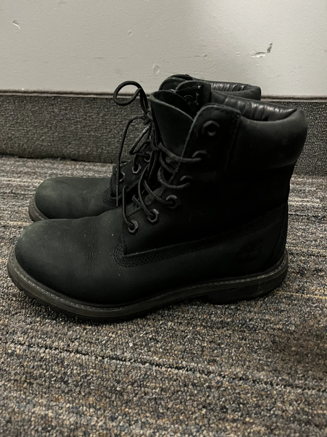 Women’s  Black Timberland Boots (size 6.5) - photo 2