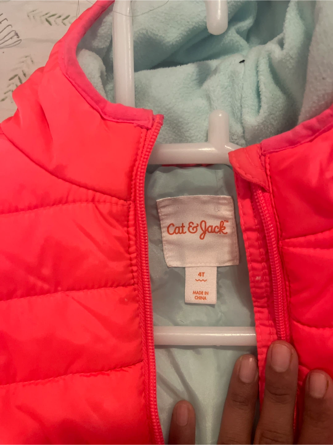 Cat & Jack Puffer Jacket Size 4T Neon Pink - photo 2