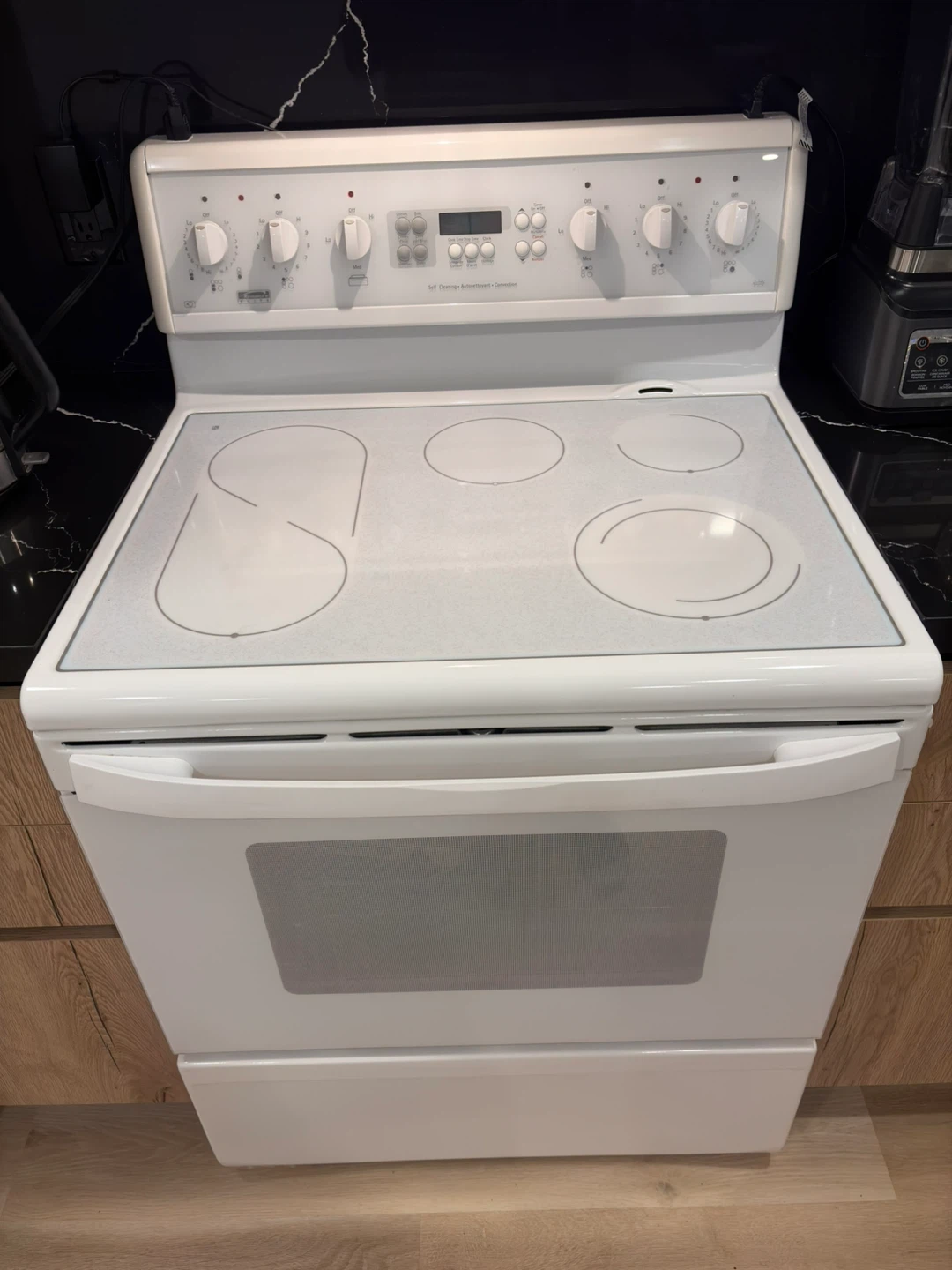 Kenmore ELITE Slide‑In Range — White — $400 - photo 2