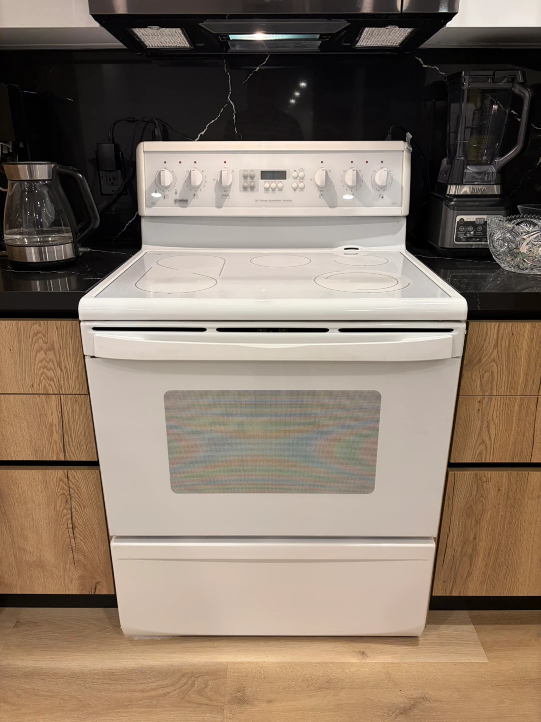 Kenmore ELITE Slide‑In Range — White — $400