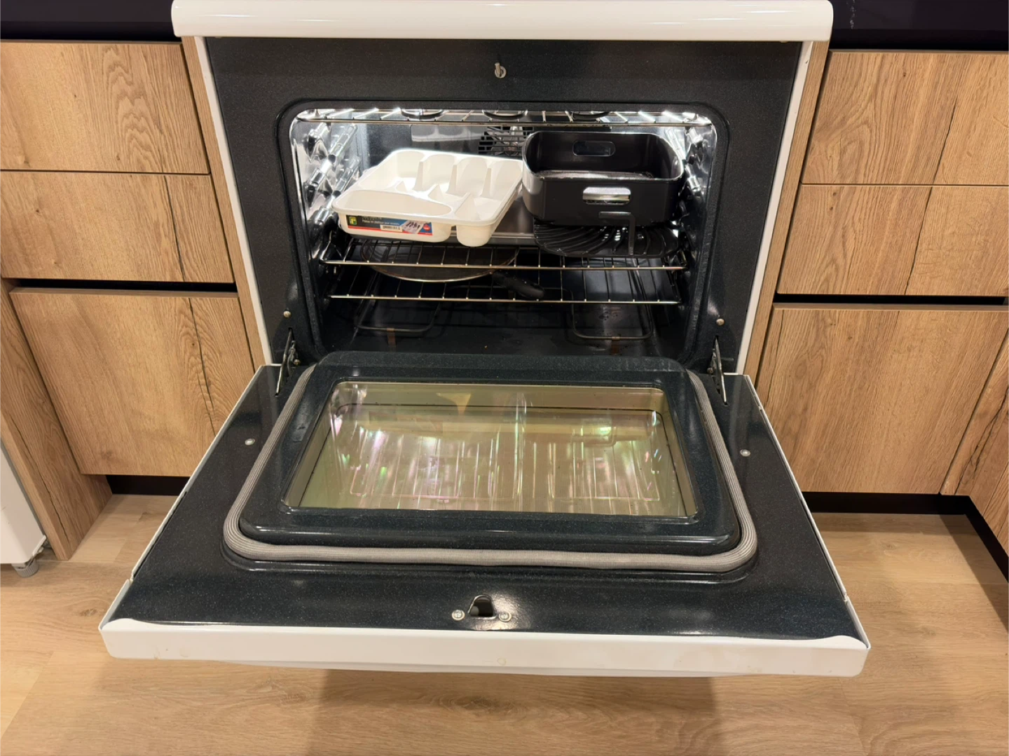 Kenmore ELITE Slide‑In Range — White — $400 - photo 5