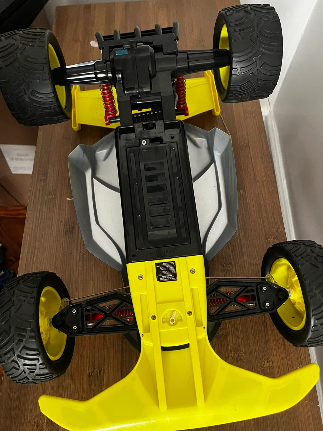 HURRICANE Remote Control Race Buggy - photo 4