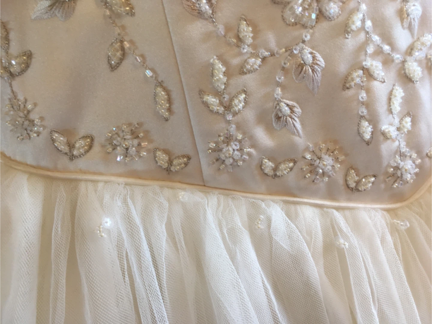 White Beaded Princess Wedding Dress tulle skirt - photo 5