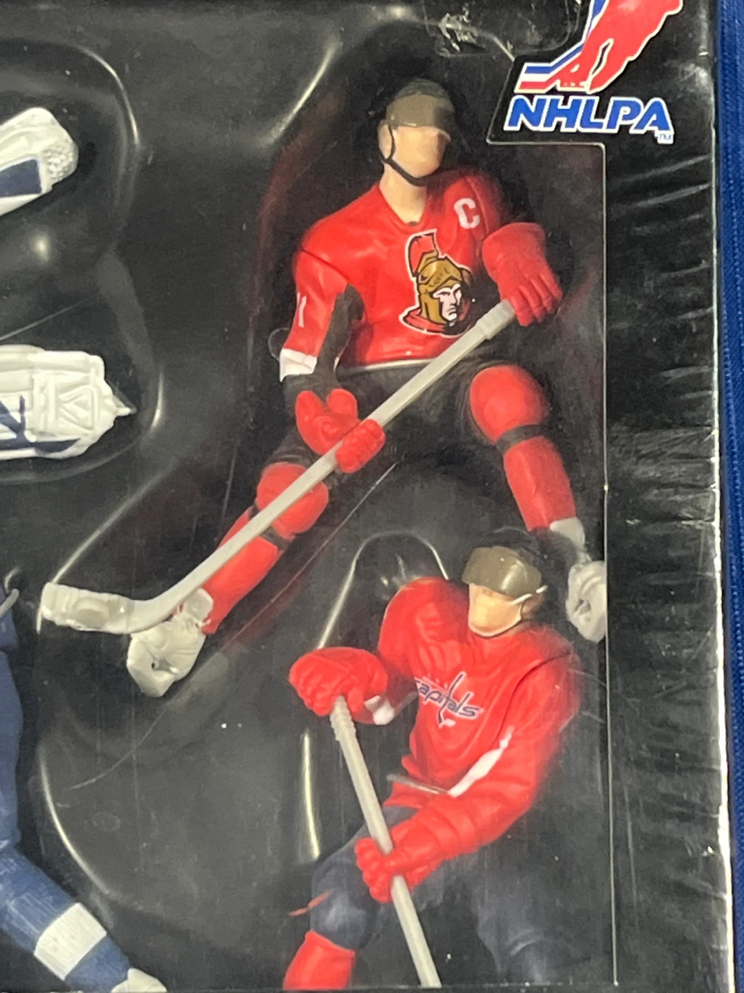 NHL 8 Piece Collector's Case Action Figures - photo 4