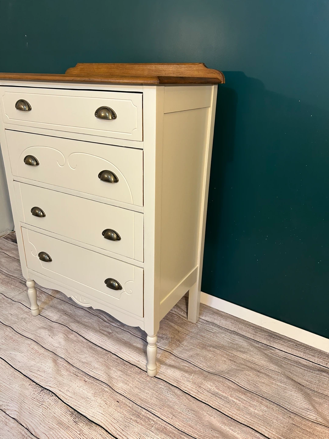 Refinished Heritage Dresser - Canadian Made - photo 3