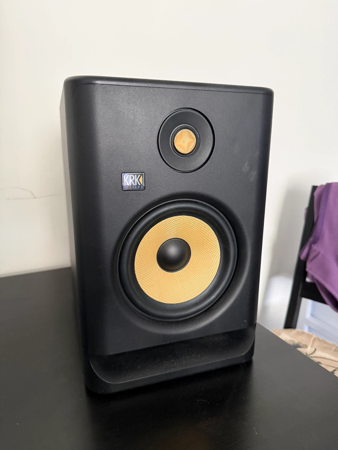 KRK ROKIT 7 Bi-Amplified Nearfield Monitoring System