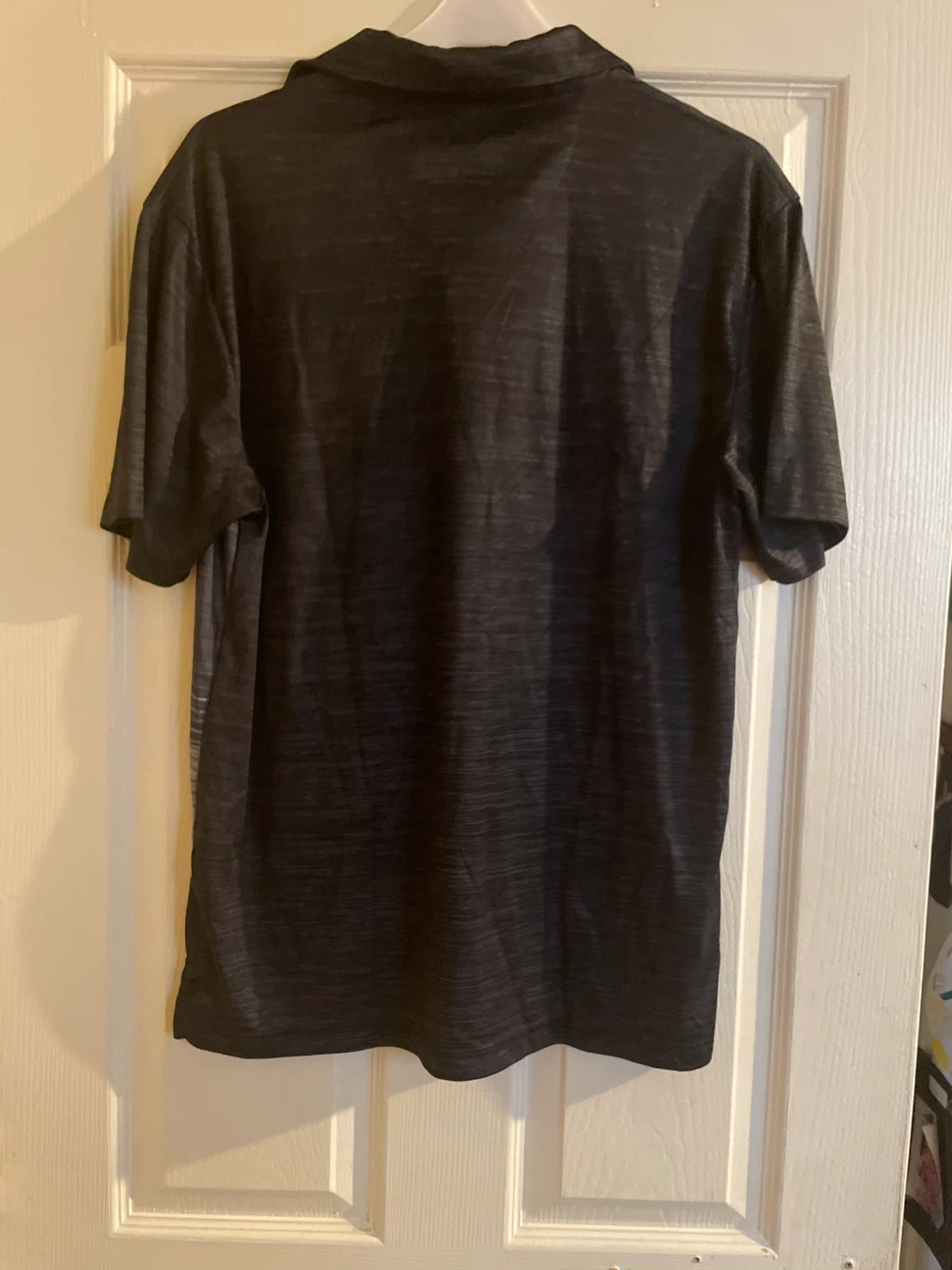 Man size medium, black + great striped silky shirt - photo 4