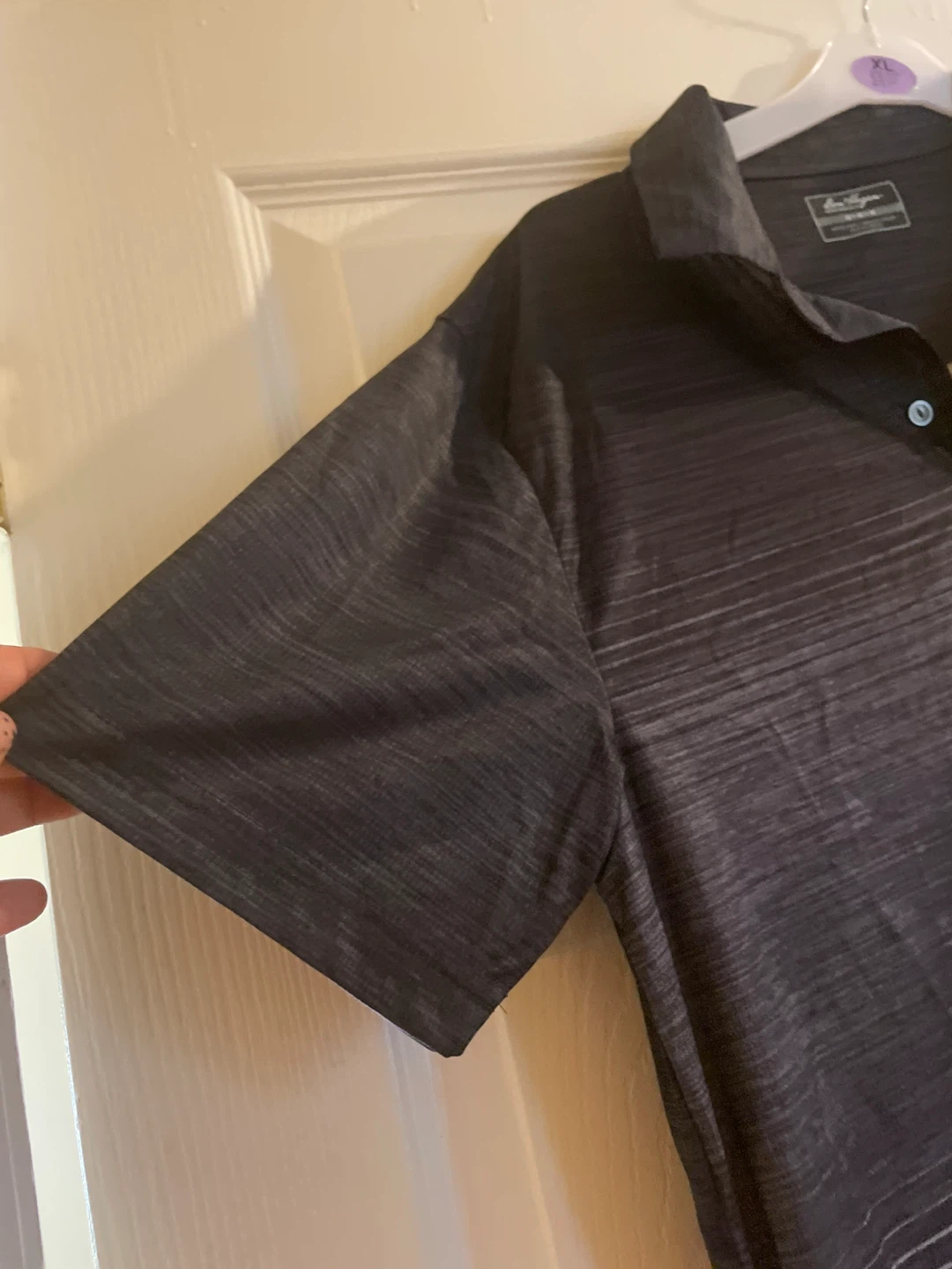 Man size medium, black + great striped silky shirt - photo 2