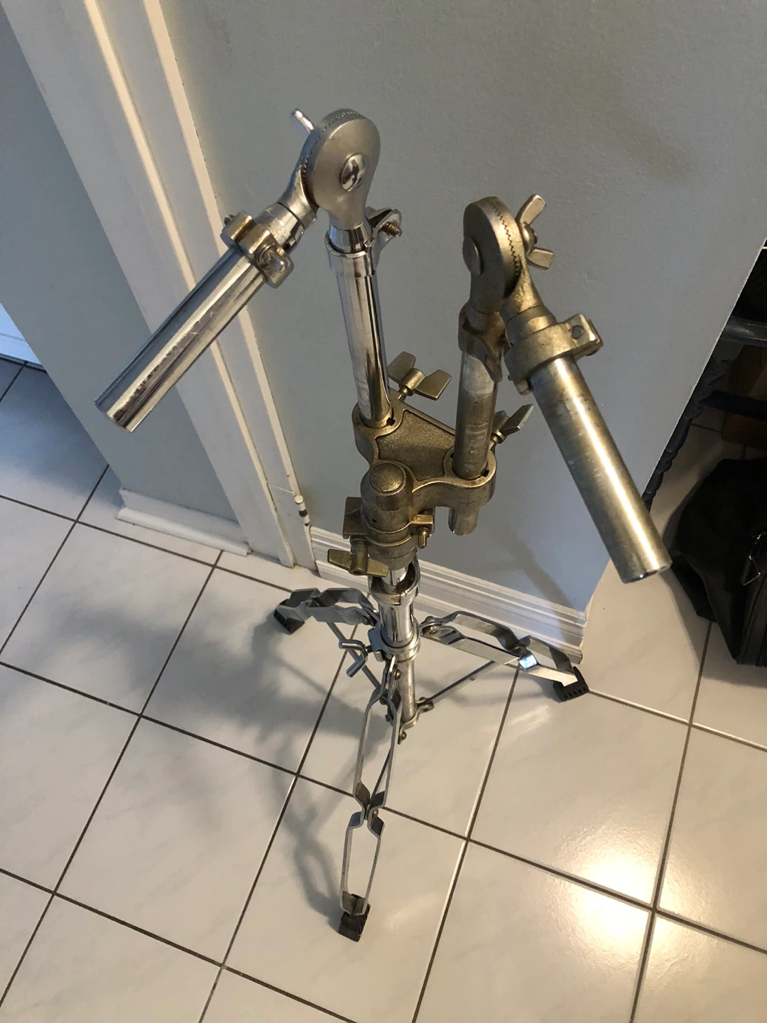 Heavy duty double tom stand - photo 2