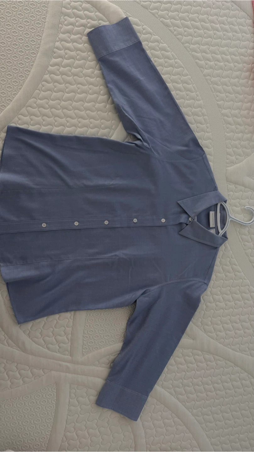 Liz Claiborne Button-Up Shirt