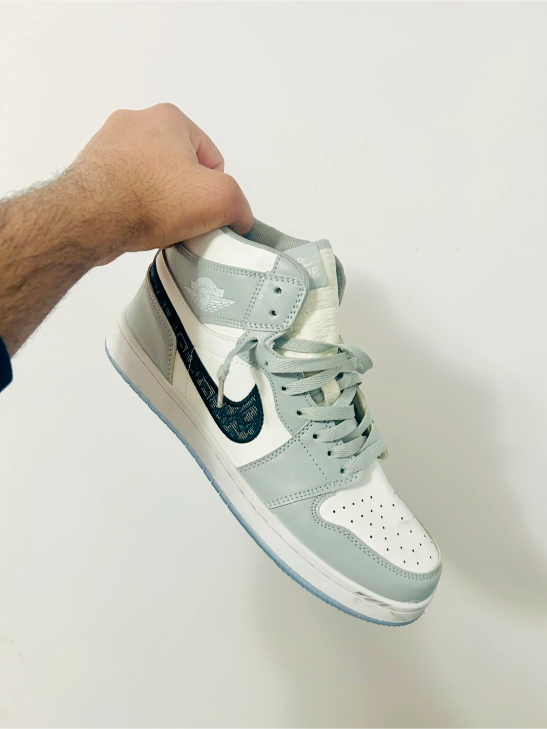 2 Pairs Sneakers for Sale – Sizes 7.5 & 8.5 - photo 5