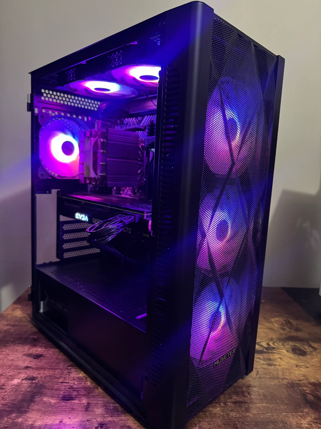 RTX 3070 XC3 Ultra Gaming PC – i7 8-Core – 3600MHz RAM
