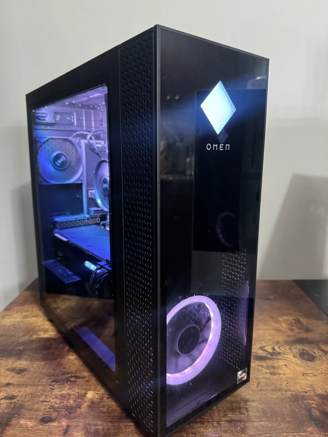 High-End Gaming PC | RTX 2070 Super | Ryzen 7 8-Core | 16GB RAM