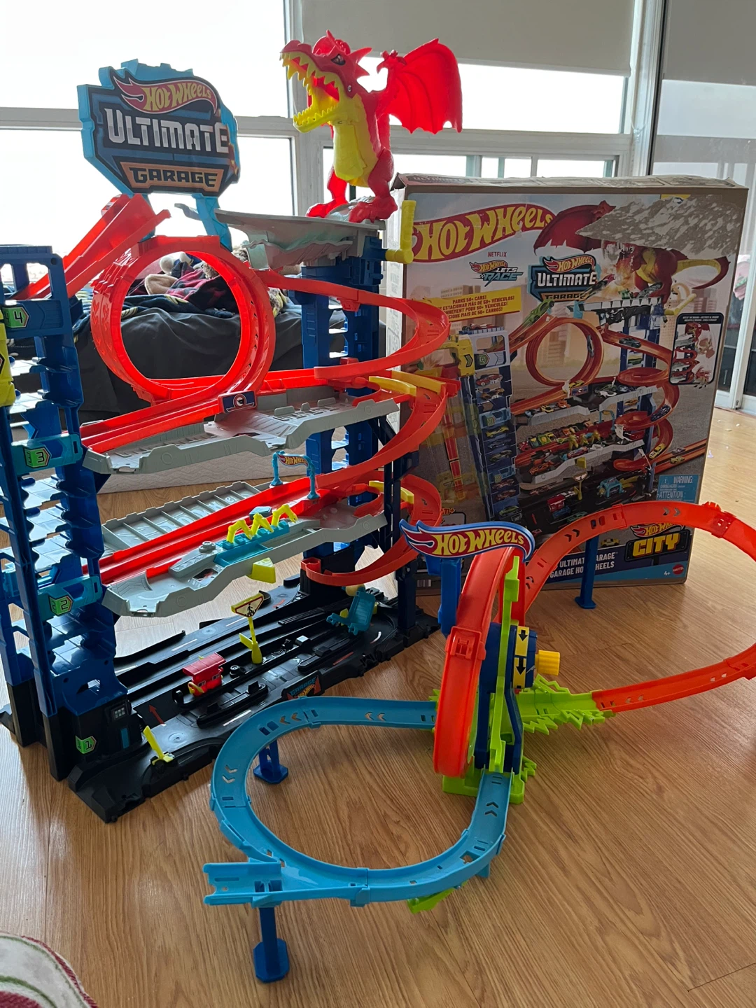 Hot Wheels Ultimate Garage Playset and additional track
