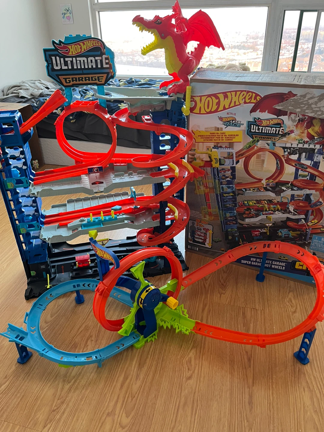 Hot Wheels Ultimate Garage Playset and additional track - photo 5