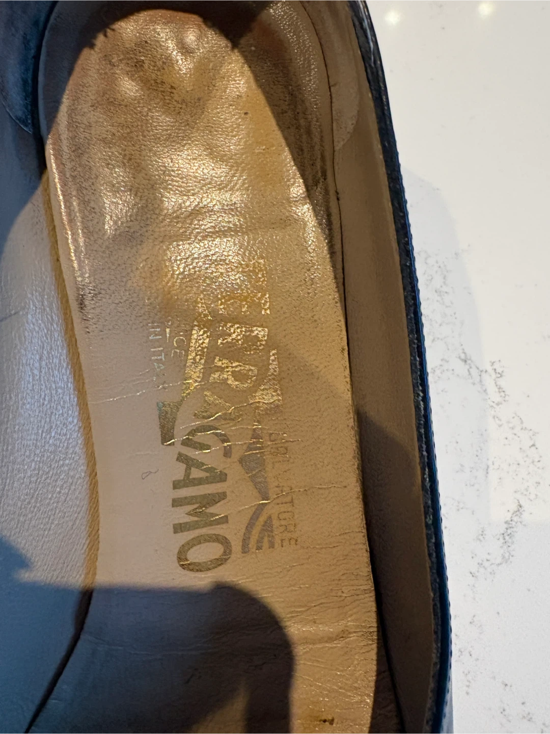 Ferragamo Leather Bow Heels Size 8 AAA - photo 3