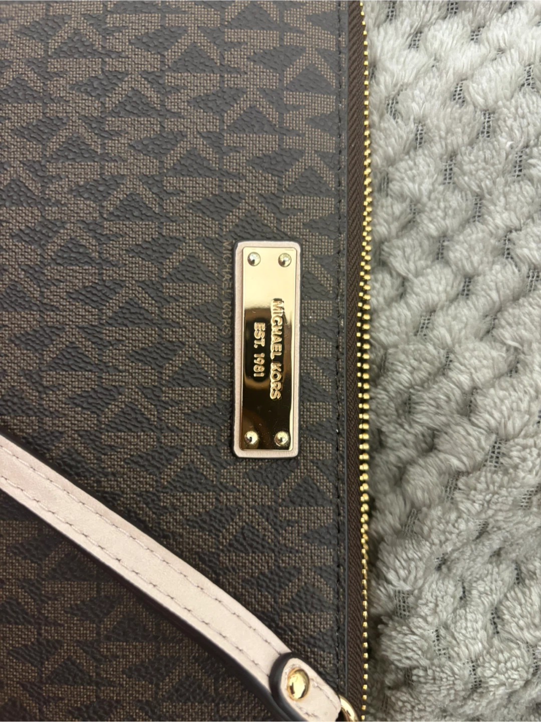 Michael Kors Wallet - photo 2
