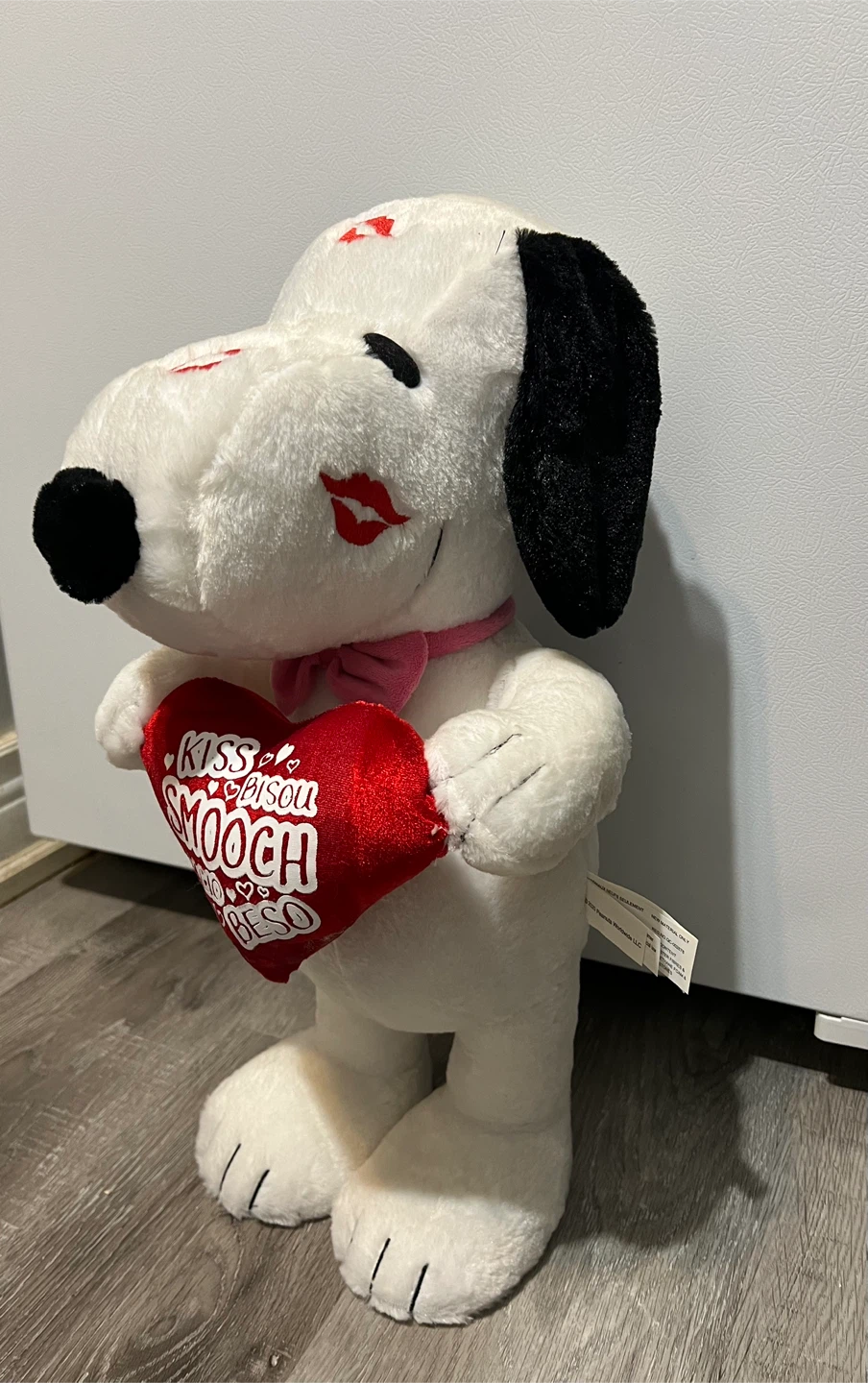 Snoopy Valentine's Day Plush with Heart - photo 2