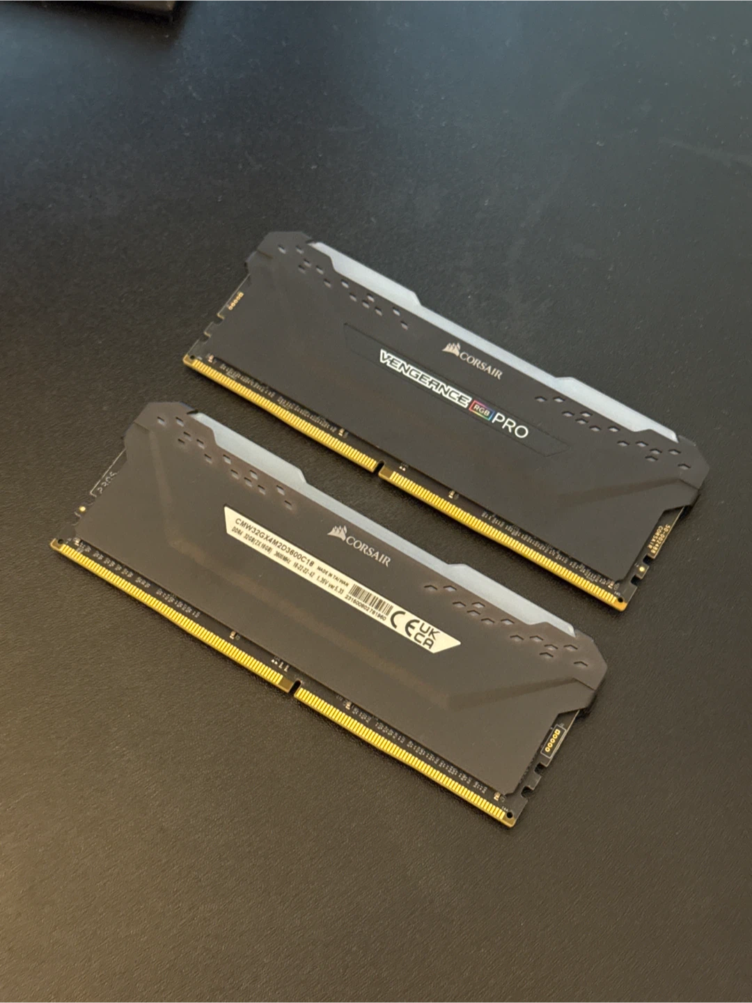 Corsair Vengeance RGB Pro DDR4 RAM (2x16GB)