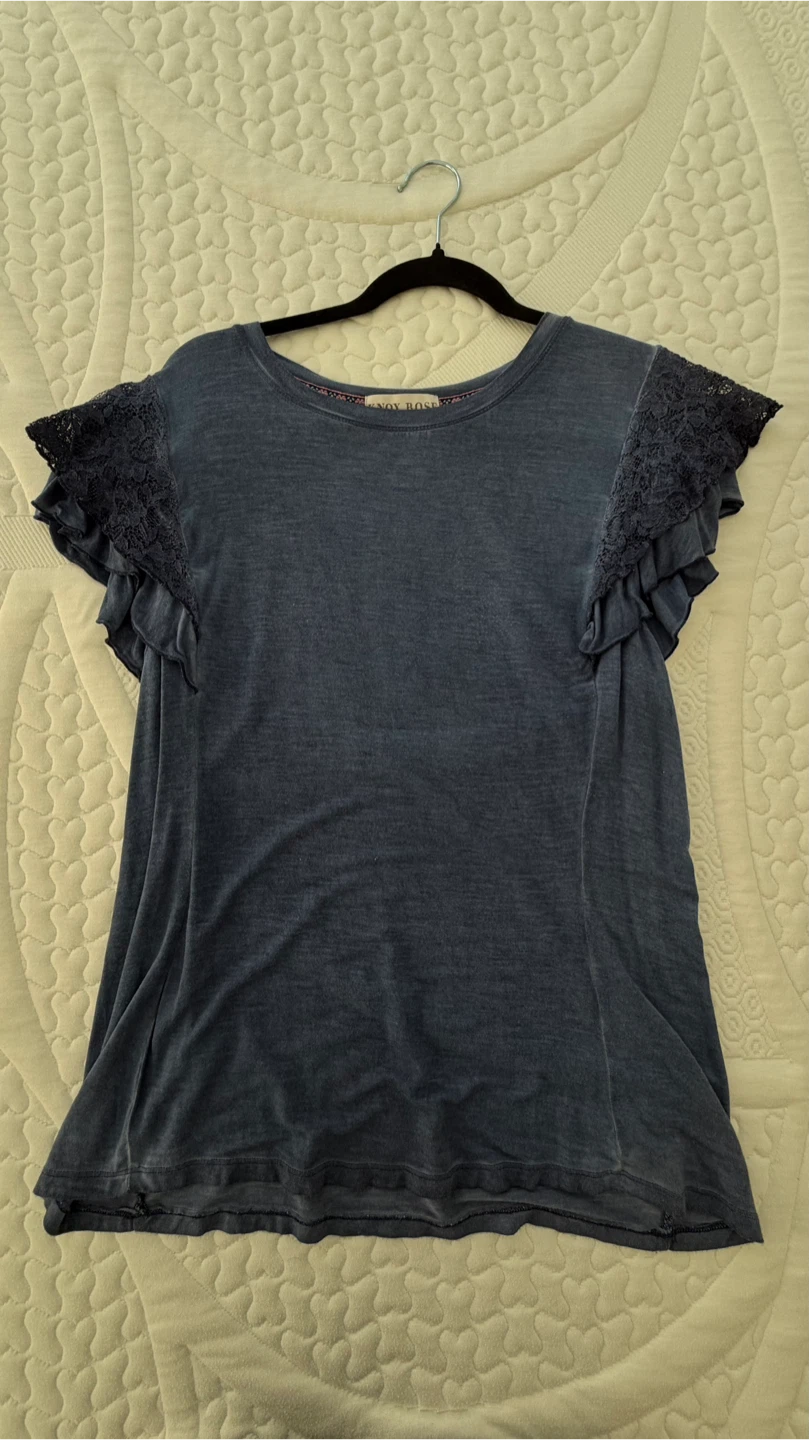 Knox Rose T-Shirt with Lace Ruffles