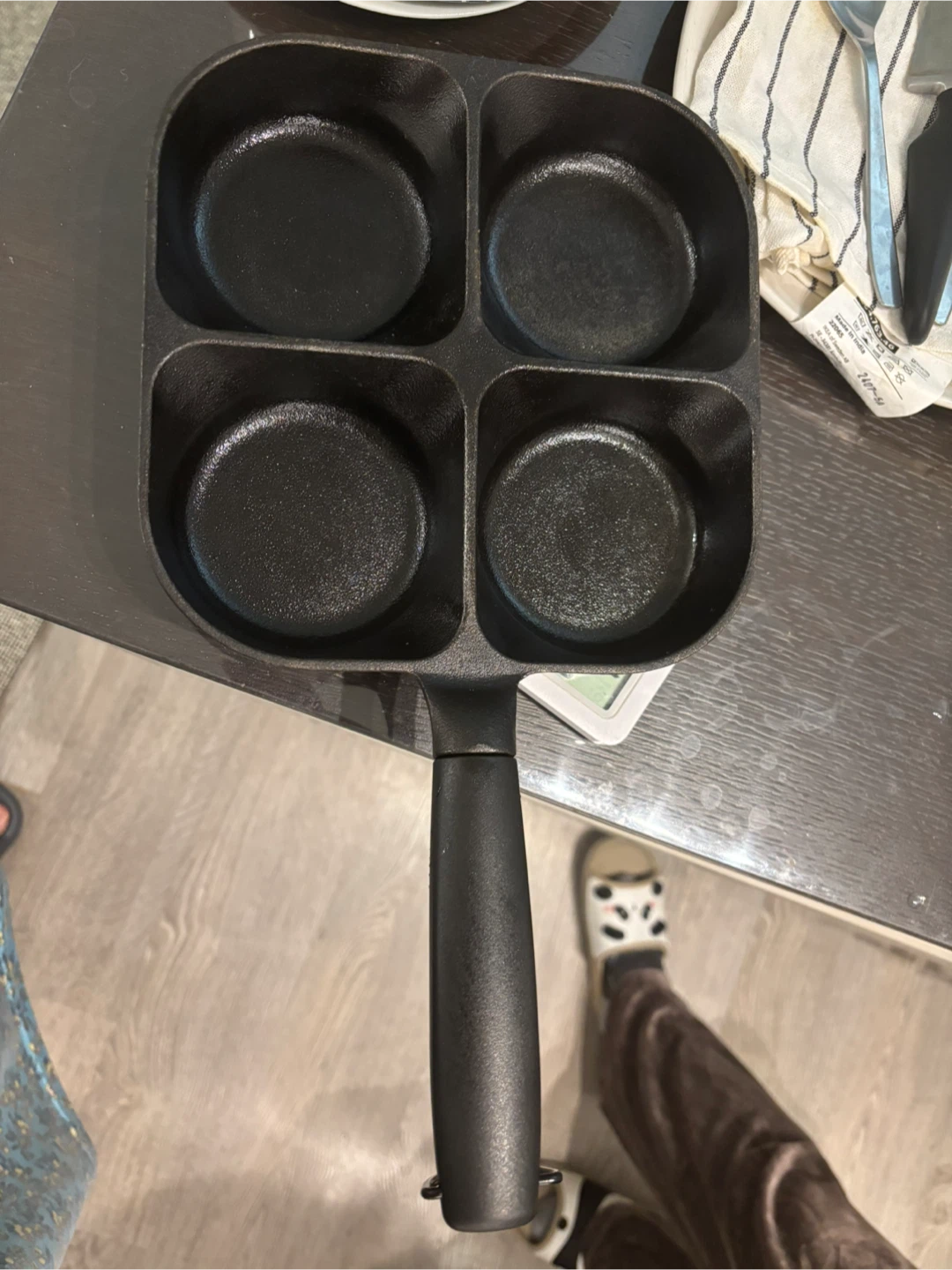Cast Iron 4-Cup Egg and Pancake Pan - photo 2