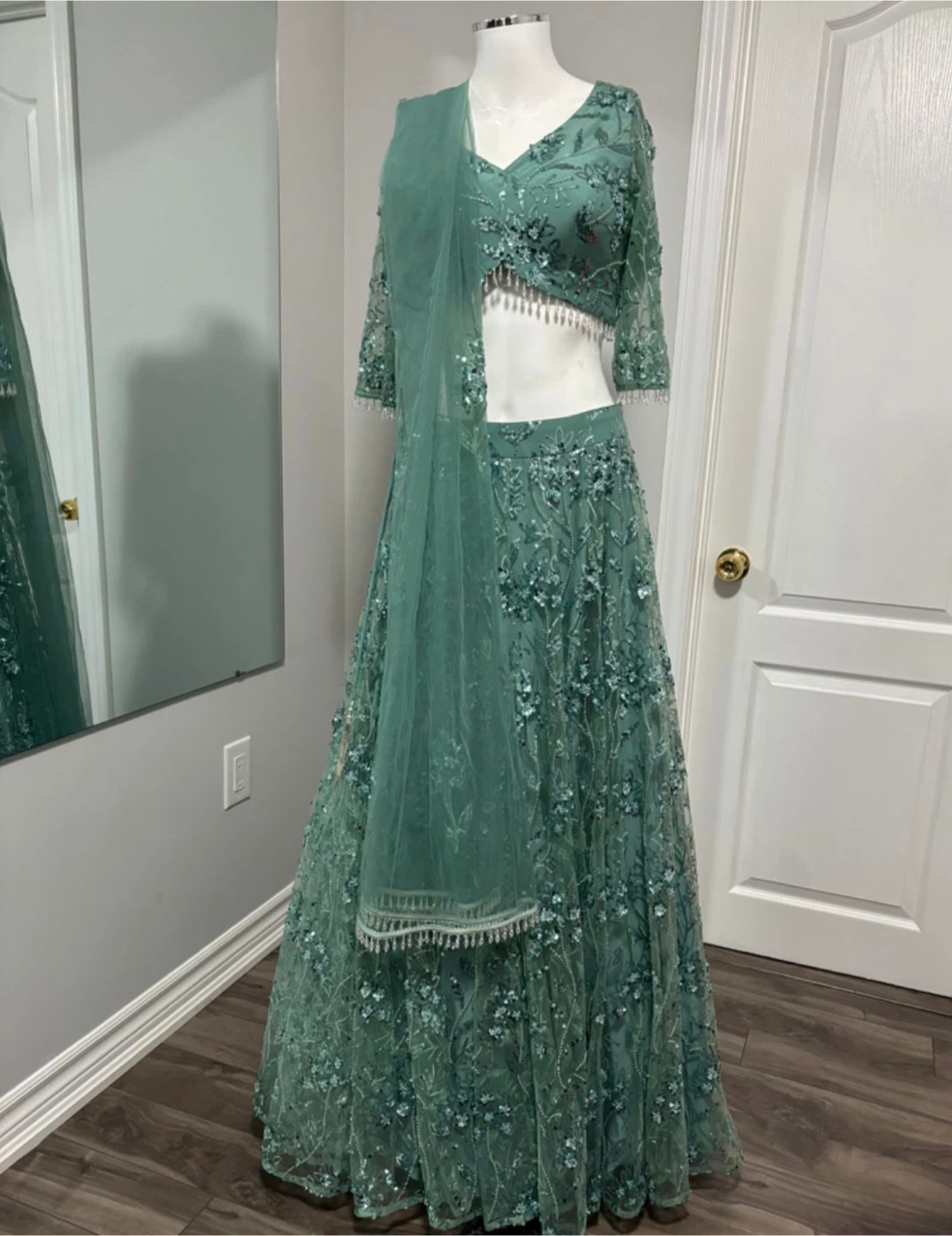 Lehnga choli , - photo 2