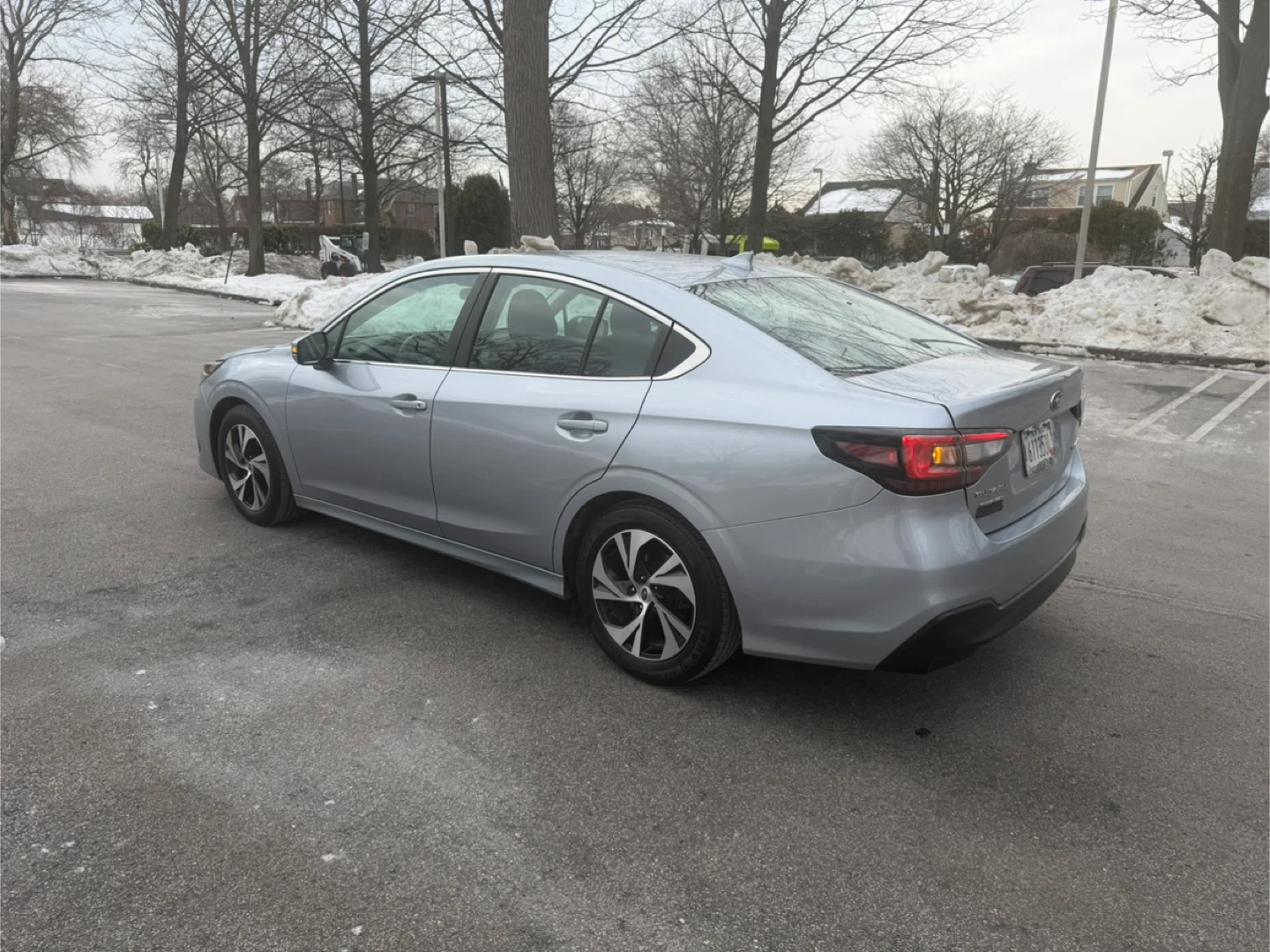 Silver Subaru Legacy Sedan - photo 5