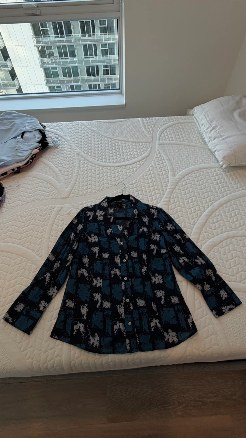 Women's Long Sleeve Button-Up Shirt