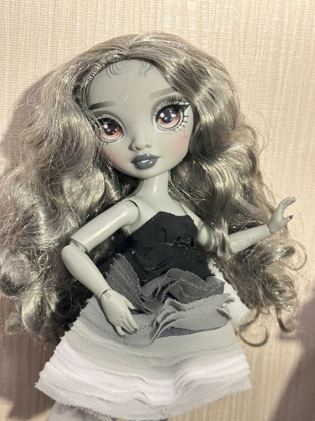 Good value Shadow High Doll Nicole Steel with Accessories - photo 2