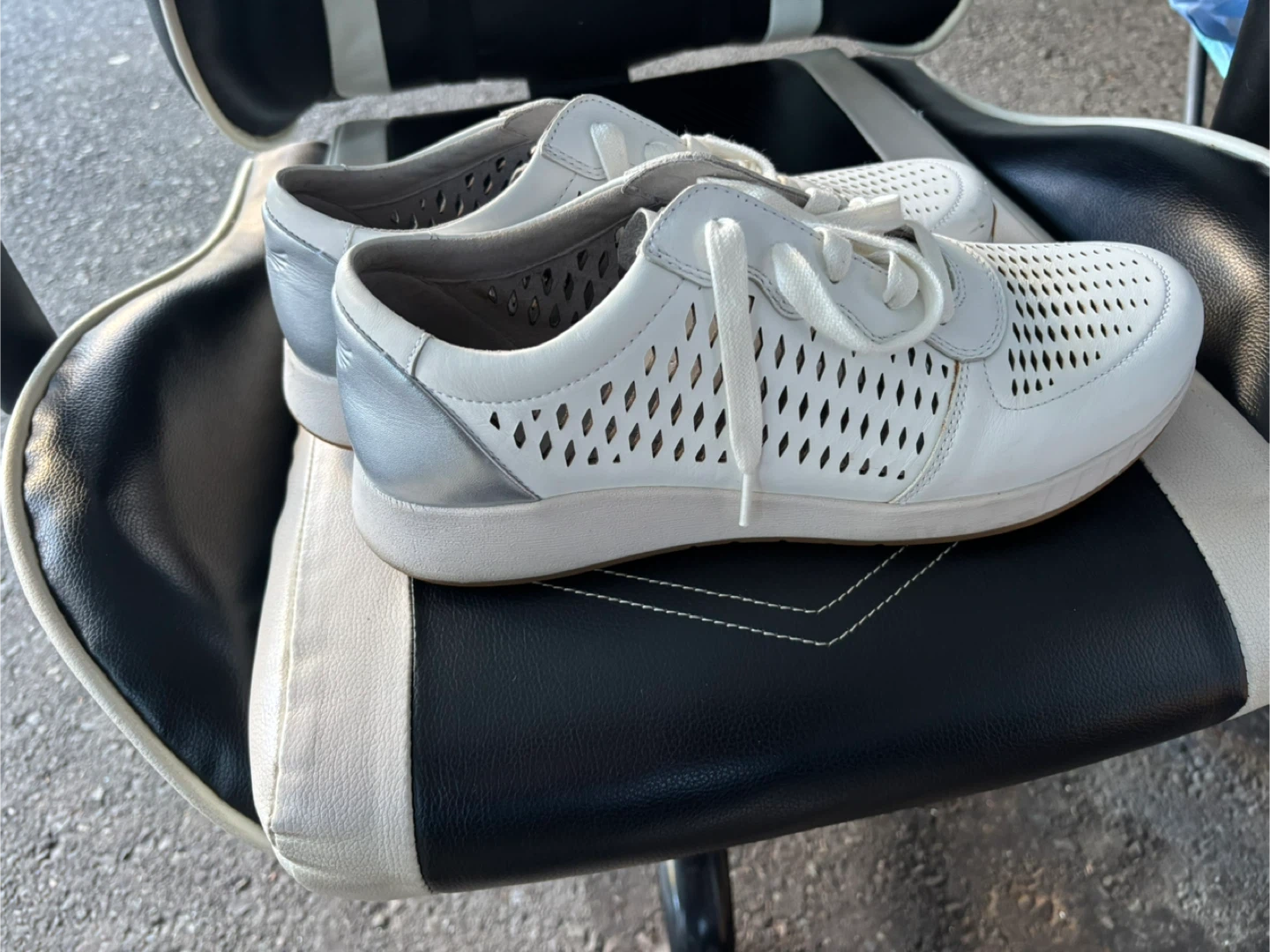 Shoes for adults - photo 3