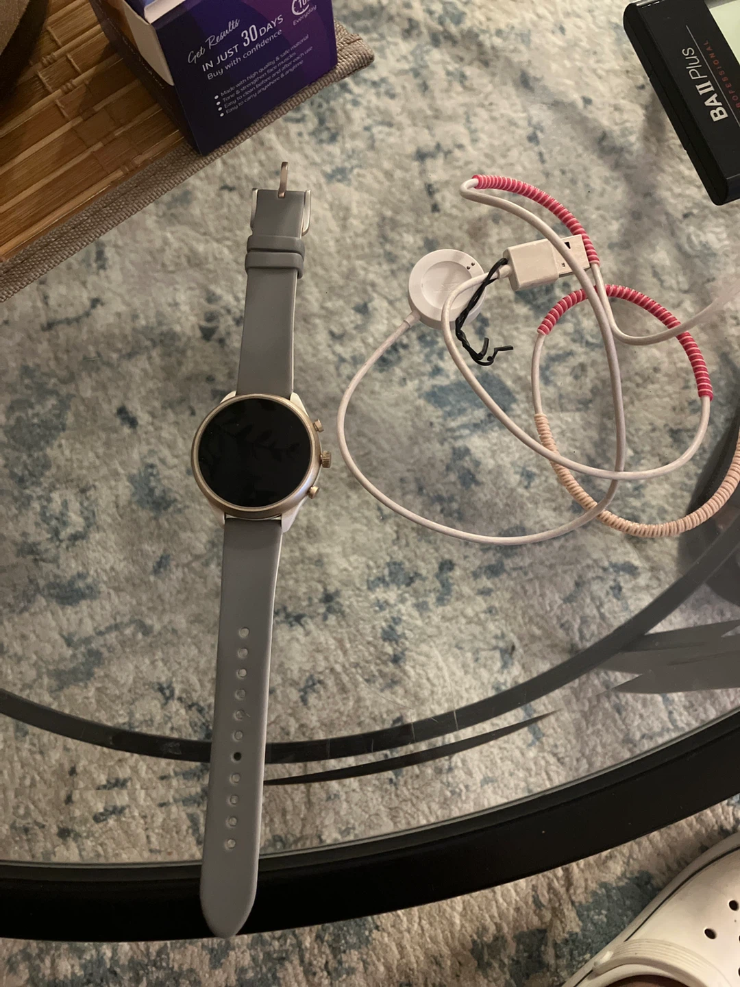 Fossil Smartwatch with Grey Band and Charger