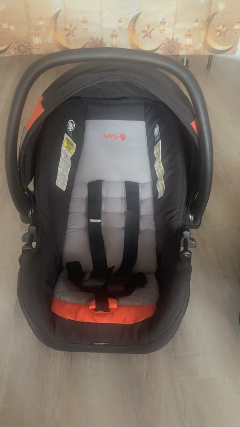 Safety 1st OnBoard 35 infant car seat with base - photo 2
